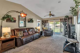 2151 Silver Re Dr, Lakeland, FL 33810 - Photo 15