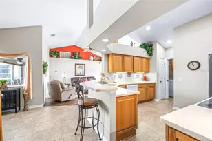 6920 Starmount Dr, Lakeland, FL 33810 - Photo 9