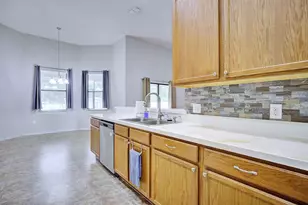 321 Majestic Gardens Dr, Winter Haven, FL 33880 - Photo 13