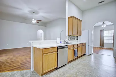 321 Majestic Gardens Drive, Winter Haven, FL 33880 - Photo 11