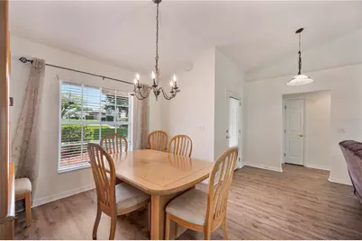 5711 Manchester Drive E, Lakeland, FL 33810 - Photo 9