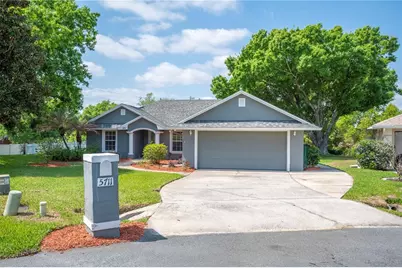 5711 Manchester Drive E, Lakeland, FL 33810 - Photo 3