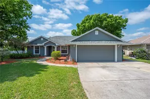 5711 Manchester Dr E, Lakeland, FL 33810 - Photo 5