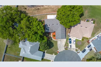 5711 Manchester Drive E, Lakeland, FL 33810 - Photo 39