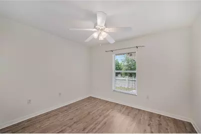 5711 Manchester Drive E, Lakeland, FL 33810 - Photo 23