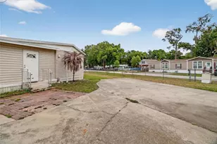 4710 Village Dr, Lakeland, FL 33811 - Photo 23