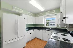 4825 Goldenview Ln, Lakeland, FL 33811 - Photo 11