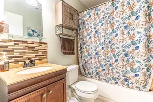 3784 59th Ave W, Bradenton, FL 34210 - Photo 17