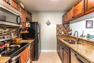 3784 59th Ave W, Bradenton, FL 34210 - Photo 11