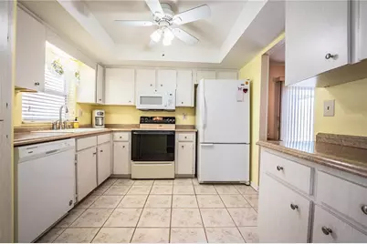 652 Cottage Lane, Lakeland, FL 33803 - Photo 11
