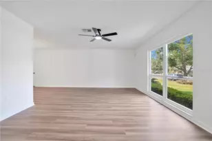 1307 Valley Hill Dr, Lakeland, FL 33813 - Photo 11