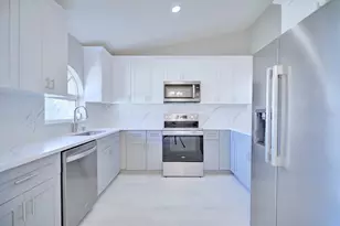 26098 Copiapo Cir, Punta Gorda, FL 33983 - Photo 9