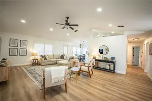 2730 Highlands Creek Dr, Lakeland, FL 33813 - Photo 7