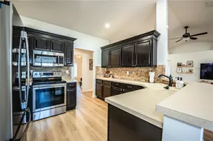 2730 Highlands Creek Dr, Lakeland, FL 33813 - Photo 13