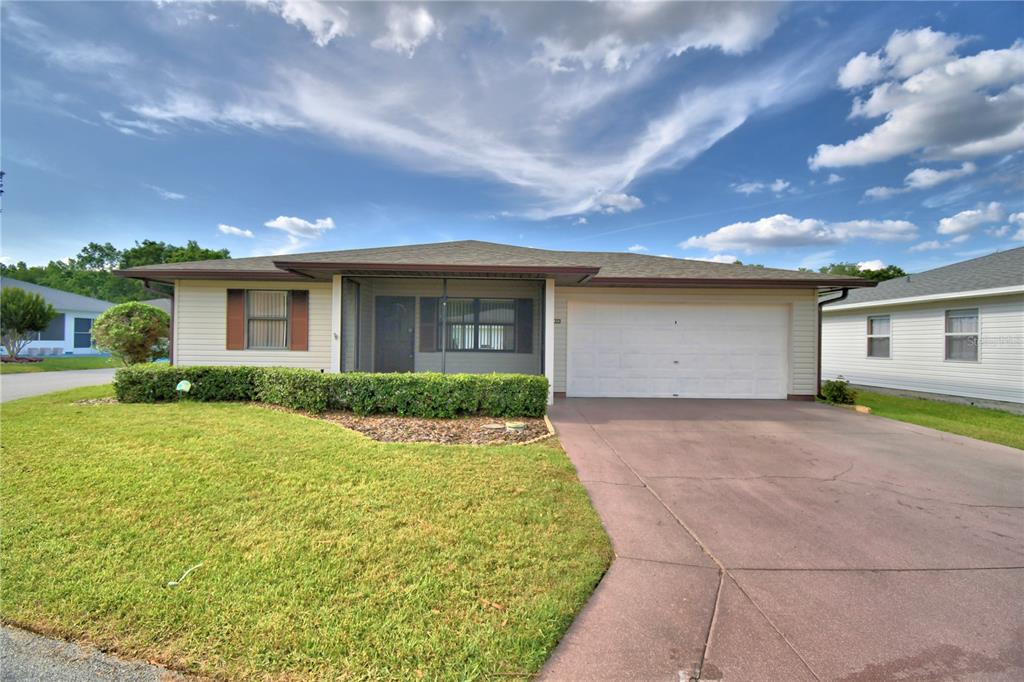 4828 Squire Hollow Dr - 4828 Squire Hollow Dr, Lakeland, FL 33811 Luxury Property | Jose Angel Pina