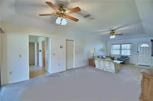 4828 Squire Hollow Dr, Lakeland, FL 33811 - Photo 13