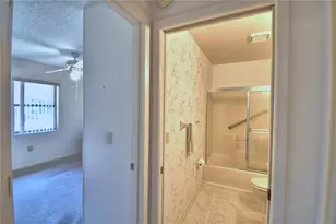 4828 Squire Hollow Dr, Lakeland, FL 33811 - Photo 35