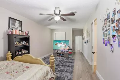 3611 E Clifton Street, Tampa, FL 33610 - Photo 9