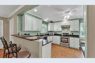 621 S Ingraham Avenue, Lakeland, FL 33801 - Photo 9