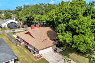 6259 Butternut Dr, Lakeland, FL 33813 - Photo 7