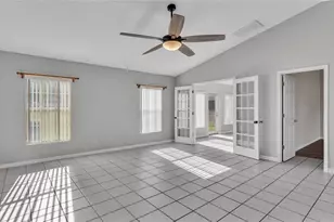 6110 Downing St, Dover, FL 33527 - Photo 21