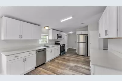 4910 Rollinglen Loop E, Lakeland, FL 33810 - Photo 3