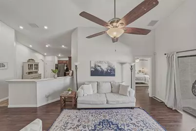 6541 Crescent Loop, Winter Haven, FL 33884 - Photo 9