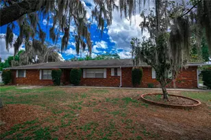 3618 Royal Ct N, Lakeland, FL 33812 - Photo 9