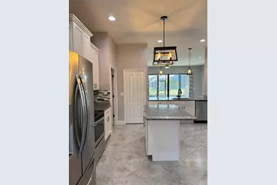 1365 Evergreen Park Cir, Lakeland, FL 33813 - Photo 7