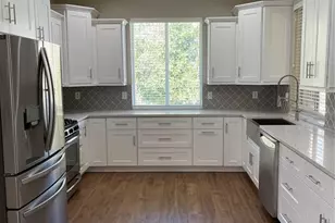 3906 Whistlewood Cir, Lakeland, FL 33811 - Photo 11