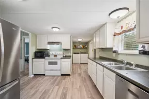 13821 Rockridge Rd, Lakeland, FL 33809 - Photo 9
