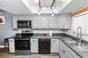 404 Country Ln NE, Winter Haven, FL 33881 - Photo 7