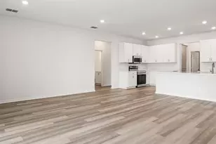 5972 Freshwater Cyn Dr, Saint Cloud, FL 34771 - Photo 3
