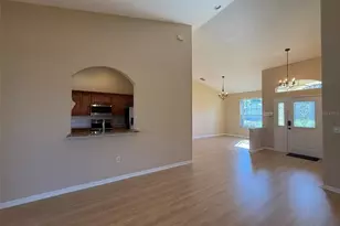 5398 Oxford Manor Cir, Lakeland, FL 33810 - Photo 9