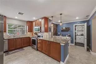 4605 San Paulo Ct, Lakeland, FL 33813 - Photo 17