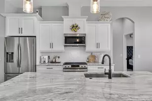 7013 Bentridge Dr, Lakeland, FL 33813 - Photo 9