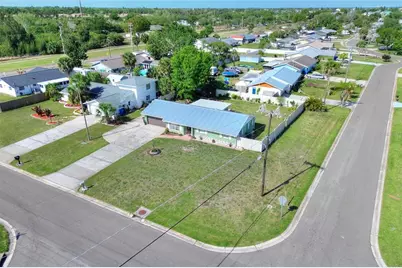 6108 Fairway Boulevard, Apollo Beach, FL 33572 - Photo 5