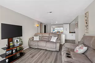 6108 Fairway Blvd, Apollo Beach, FL 33572 - Photo 9