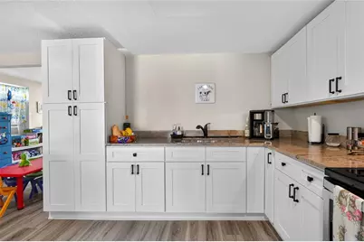 6108 Fairway Boulevard, Apollo Beach, FL 33572 - Photo 13