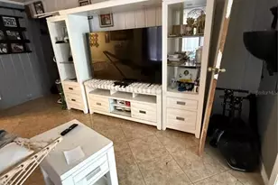 2412 Burns St, Lakeland, FL 33801 - Photo 3