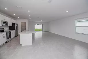 2068 Babbling Brk Blvd, Auburndale, FL 33823 - Photo 3