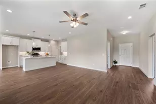 4550 Fairway Oaks Dr, Mulberry, FL 33860 - Photo 9