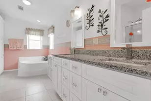 645 Dreama Dr, Davenport, FL 33897 - Photo 11