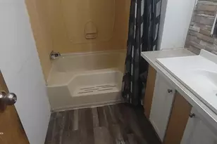 5006 Marc Dr, Tampa, FL 33619 - Photo 9