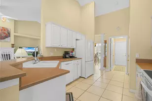 2437 Colonel Ford Dr, Lakeland, FL 33813 - Photo 7