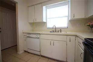 1040 Harden Ct, Lakeland, FL 33813 - Photo 7