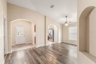 2037 Lakeridge Dr, Winter Haven, FL 33881 - Photo 11