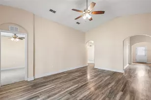 2037 Lakeridge Dr, Winter Haven, FL 33881 - Photo 15