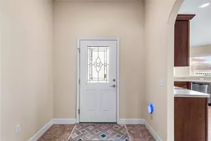 2037 Lakeridge Dr, Winter Haven, FL 33881 - Photo 3