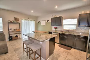 542 Eagle Landing Blvd, Winter Haven, FL 33880 - Photo 3
